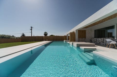 Pool view, Swimming pool, sunbed