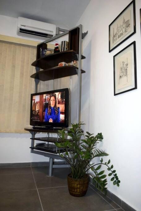 Kitnet com ótima localização em São José Apartment in São José