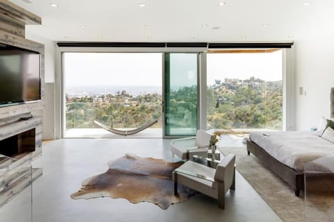 5M Modern Jetliner Skyhigh City Views House in West Hollywood