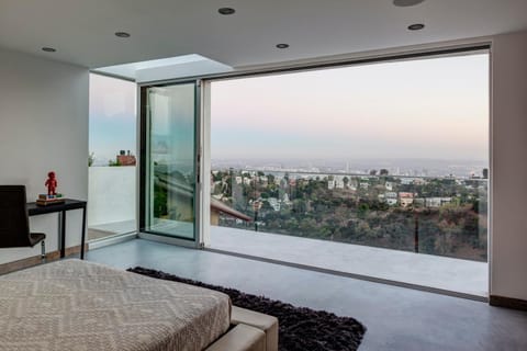 5M Modern Jetliner Skyhigh City Views House in West Hollywood