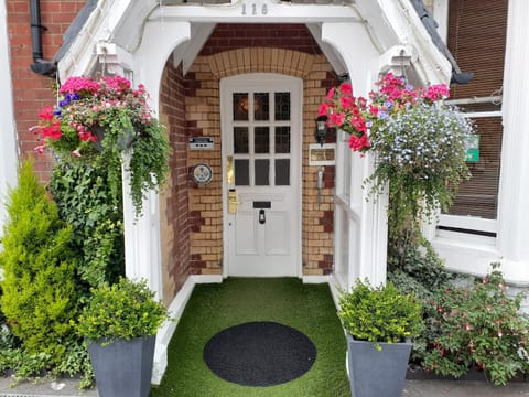 Facade/entrance, Summer, Decorative detail