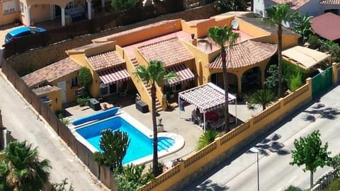 Property building, Bird's eye view, Winter, Balcony/Terrace, Swimming pool