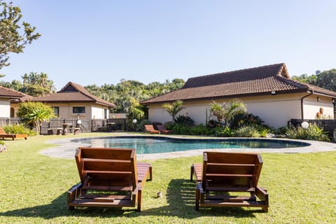 Garden, Garden view, Pool view, Swimming pool, sunbed