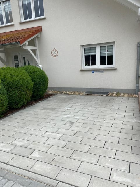 Ferienwohnung Nauborn in Wetzlar mit großer Terrassse, ruhig gelegen Apartment in Wetzlar