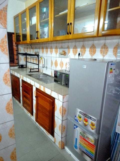 Kitchen or kitchenette, oven, stove