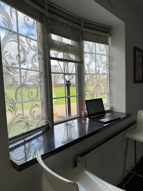 Marsh Lane Cottage Vacation rental in London Borough of Hackney