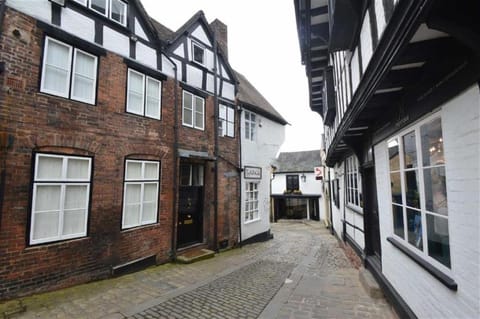 Property building, Day, Street view