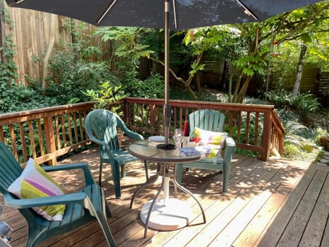 Dining area, Garden view