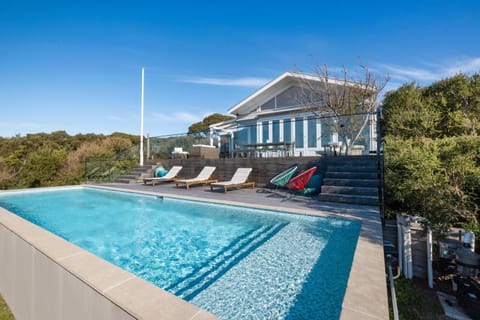 Day, Pool view, Swimming pool, sunbed