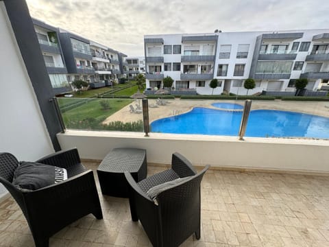 Balcony/Terrace, Pool view, Swimming pool