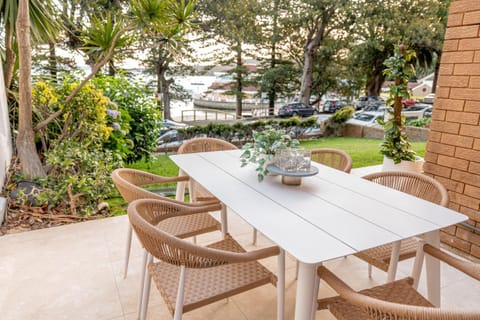 Patio, Dining area, Sea view