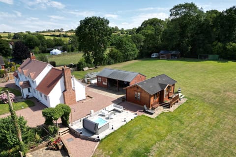 Property building, Hot Tub, View (from property/room), Garden view