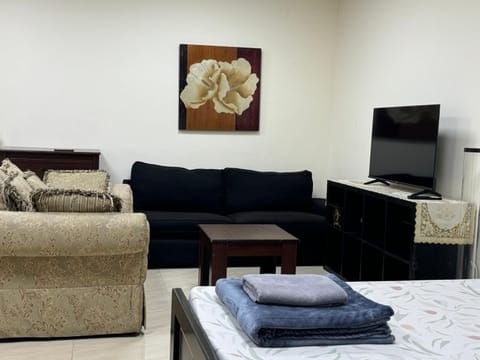 Studio 2 Apartment in Abu Dhabi