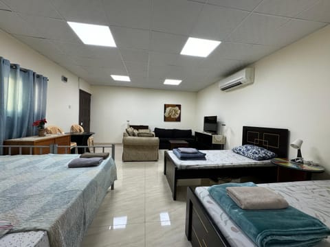 Studio 2 Apartment in Abu Dhabi