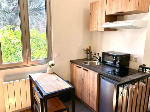 Superbe appartement à Suresnes à 10 minutes de Paris Apartment in Puteaux