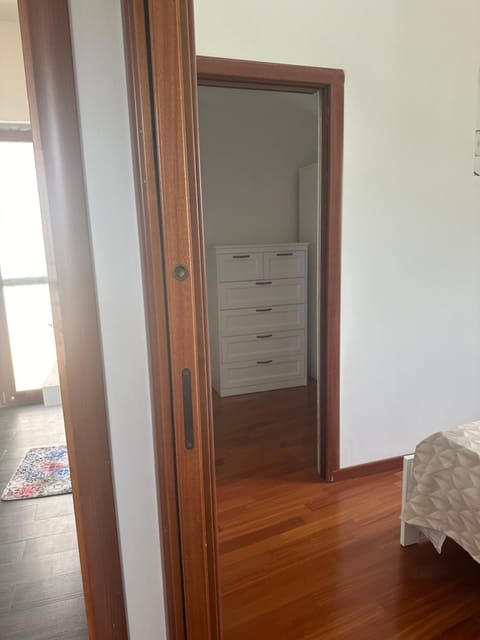 Bedroom, wardrobe