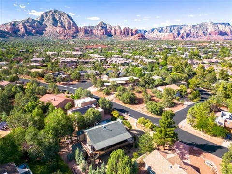 Cars Themed! Unique Design 4bd, Gmrm! House in Sedona