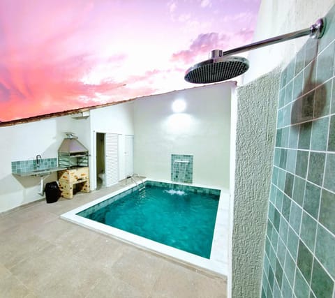 Shower, BBQ facilities, Balcony/Terrace, Swimming pool, Sunset