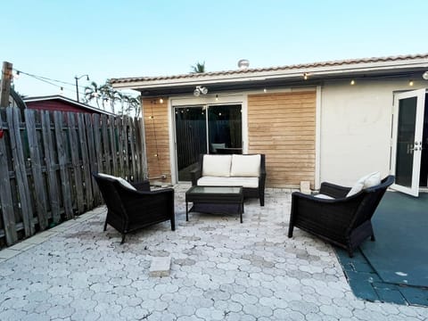 Balcony/Terrace, Inner courtyard view