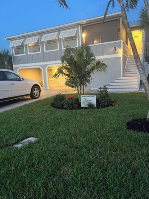 Property building, Garden view, Parking