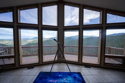 Natural landscape, Living room, Mountain view