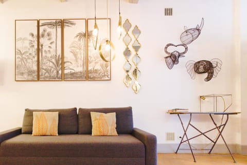 Living room, Dining area