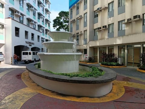 Staycation October Homes Toledo Apartment in Marikina