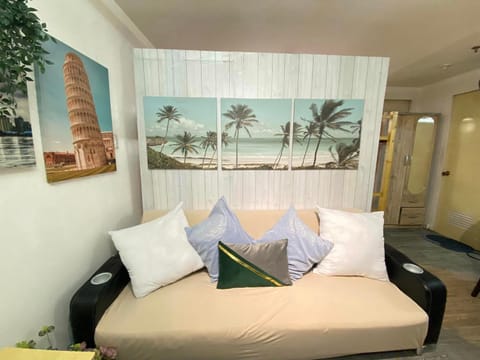 Ortigas Condotel good up to 8 pax Apartment in Mandaluyong