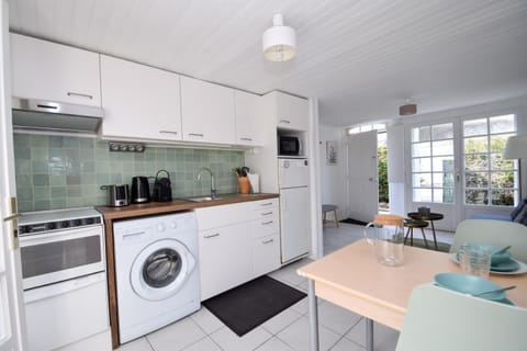 Le Chalet Ma Neizh - 4 pers avec jardin House in Dinard