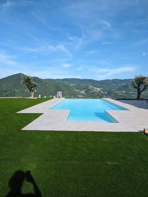 Natural landscape, Mountain view, Pool view, Swimming pool, sunbed