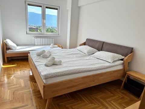 Bed, Natural landscape, Photo of the whole room, Bedroom, towels