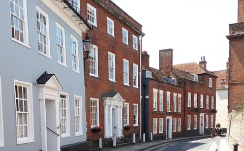 Property building, Neighbourhood, Street view, Location