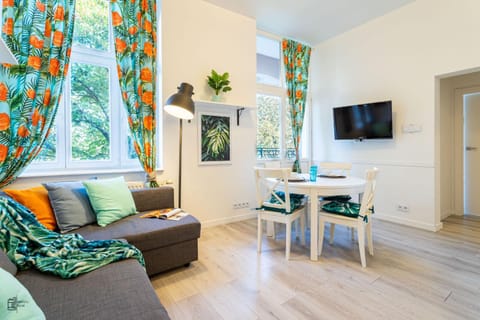 Balcony/Terrace, Living room, City view