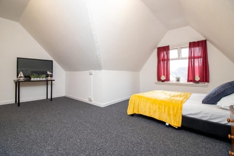 Pebbles guest house quad room 10 Bed and Breakfast in Southampton