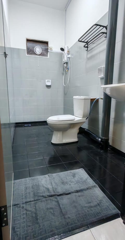 Toilet, Bathroom