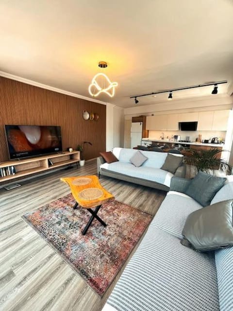 Communal lounge/ TV room, TV and multimedia, Living room, Seating area