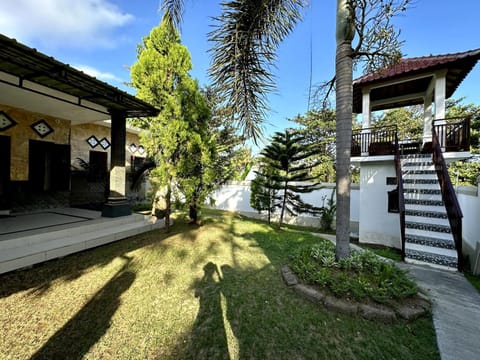 Property building, Garden view