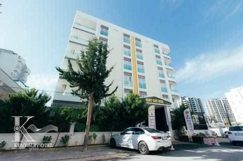 Property building, Quiet street view