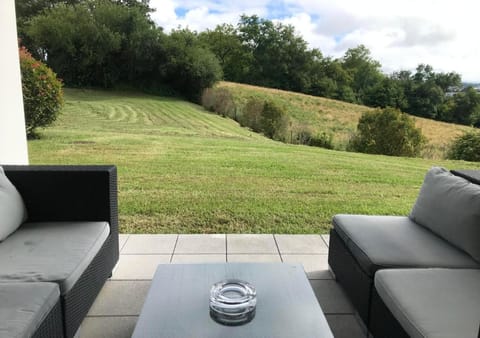 Patio, Garden view