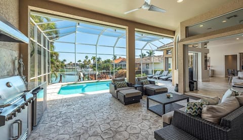 Peruvian Palms House in Marco Island