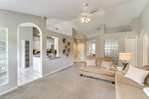 Deltona Vacation Rental with Patio Near Orlando! Maison in Orange City