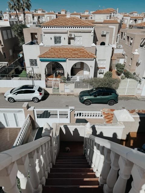 Holiday Home 4 bedrooms House in Torrevieja