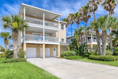 Flamingo Beach Hideaway House in Butler Beach