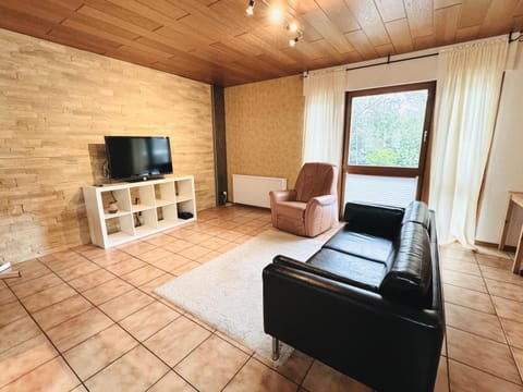 Communal lounge/ TV room, Living room, Seating area, Evening entertainment