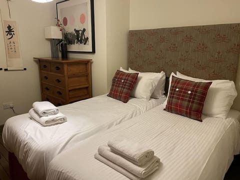 The Highland Club, Old School 5 Apartment in Fort Augustus