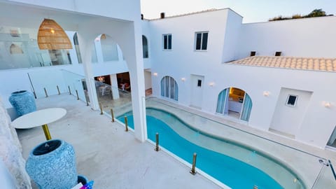 Day, Seating area, Pool view, Swimming pool