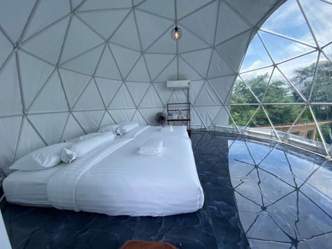 สกายเบย์ เชียงคาน Luxury tent in Vientiane Province, Laos