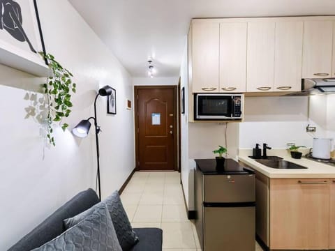 1BR Condotel Ridgewood Towers Taguig City #RW04 Apartment in Makati