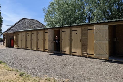 Fallow Fields Camping, Lathe Barn Tente de luxe in Dymchurch