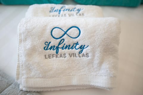 Text overlay, towels